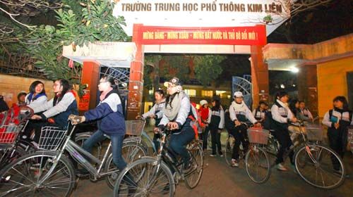 Lại điều chỉnh giờ học